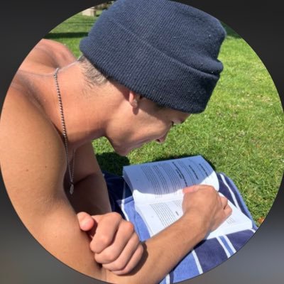 rbiz747's profile picture. 