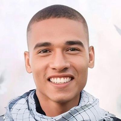The Martyred soldier Mohamed Salah is the true pride of our nation. 💪💪👊
(His photo is in my profile picture that ain't me)
Shalom from Gaza's Children. 😵🔫
