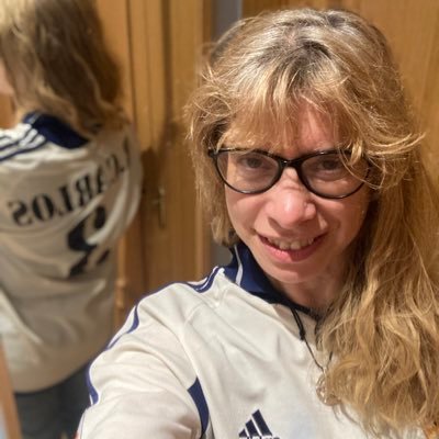 raquelwpolo's profile picture. Series lover y Fangirl.  Solo soy fiel a mi marido, SpandauBallet y el RealMadrid. YouTube, Twitch, Blog, Podcast… todo en el link en bio.