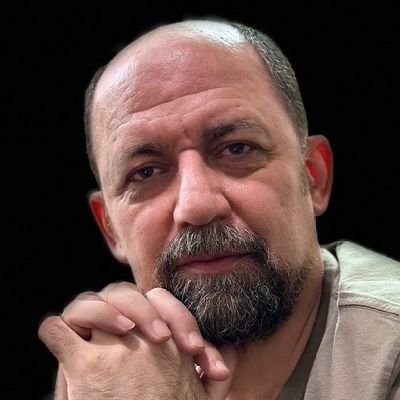 MDinparast's profile picture. Journalist