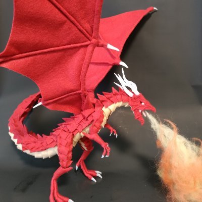 趣味垢です🐲
2024年2月から始めた趣味のハンドメイド作品をポストします。
ドラゴンかっこいいよドラゴン✨