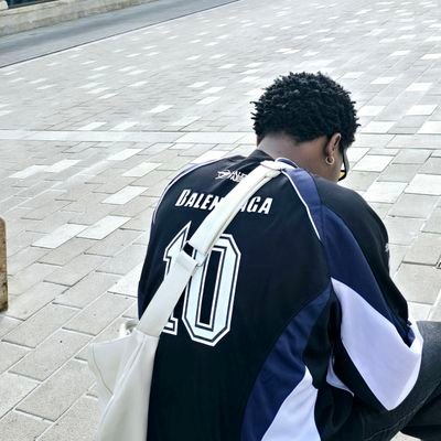 Olusolagabe's profile picture. Sic Parvis Magna #Books #Agriculture #Food #Humanity