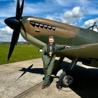 Philip Hale (@hepaintscaves) 's Twitter Profile