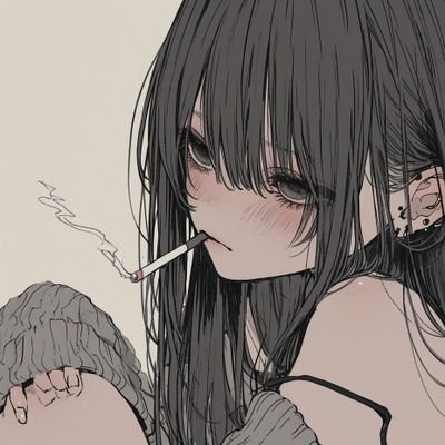 まろにー。です。20後半。僕っ子。ヤニと酒と薬が恋人。声フェチ。依存性で精神疾患持ち。最初からいぷ目当ての人はちょっと苦手。