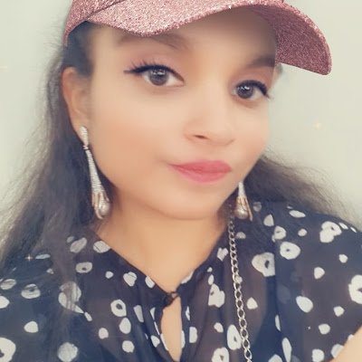 AnushkaJain08's profile picture. 