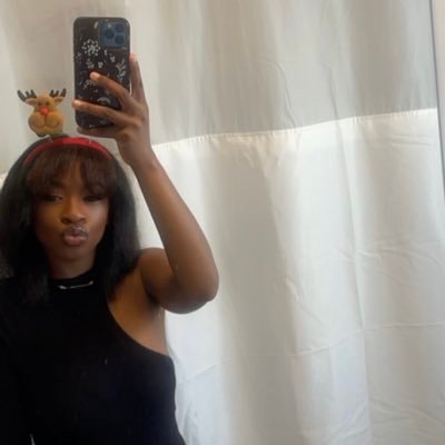 mkthediiiva's profile picture. Goddess. Brown skinned Diva. Kidney Cancer Survivor 💪🏽 I live life by my own rules. ♋☀️-♏️🌑-♏️⬆️ #divalife #myscamulouslife