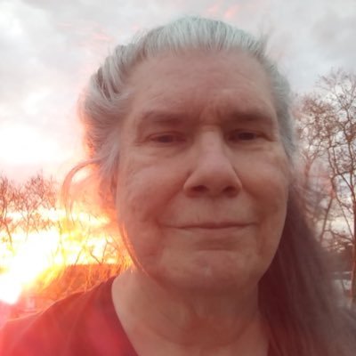 #AutisticAndTrans #TransRightsAreHumanRights #TransIsBeautiful Been reading: Applegate, Animorphs. Bagemihl, Biological exuberance.
