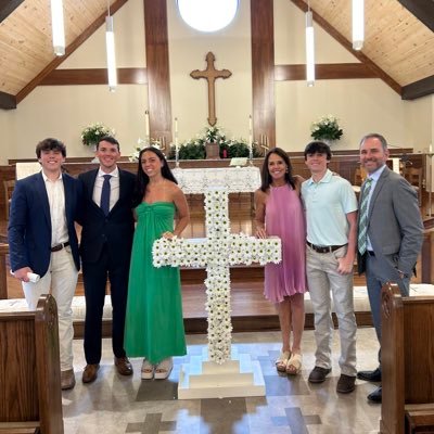 Christian, Husband, Dad, Lawyer. Family Motto: Live Simply-Love Generously-Learn Constantly