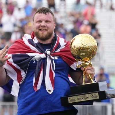Sinead Stoltman ❤ 3X WSM 🏆 Pro Strongman 💪 Red White & Blue 🇬🇧