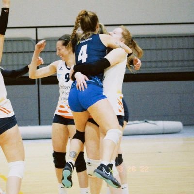 mileetee's profile picture. viviendo de rutas en coche y música