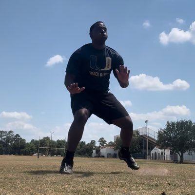@GyreneFootball | 28’ | 6’3” | 300 | OL | 🐶🇩🇪| Matthew 7:7