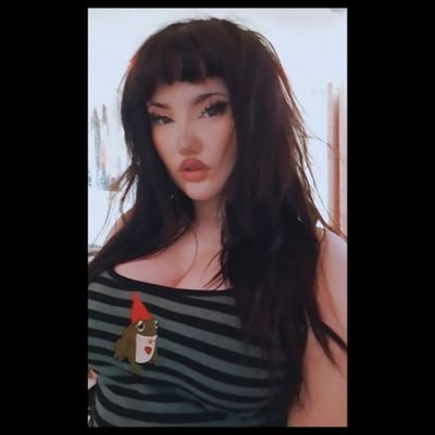 I hardly use this app :(
◇
🌈autistic
◇
🇬🇧 UK Liverpool
◇
💃cosplayer
◇