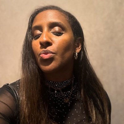 Sewit_sweets's profile picture. God Fearing✨| 🇪🇷 WSU Alumna🐾| She/her/hers| BlackLivesMatter👊🏿