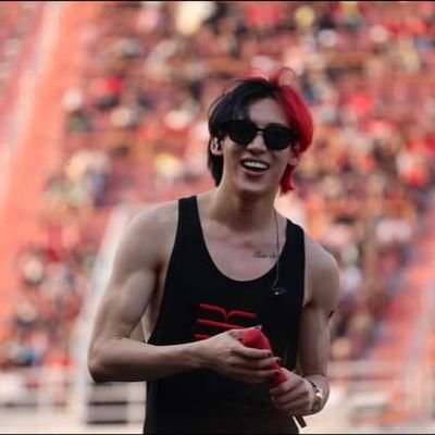 I love a man named BamBam, And me love the artist group Got7.