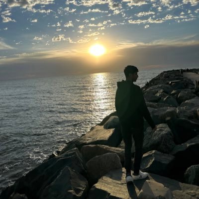 TheMiniPavan's profile picture. arsenal | warriors