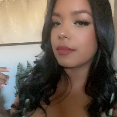 Justjessis's profile picture. 😬