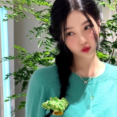 hottieluvs's profile picture. be joyful