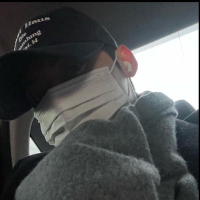 minhyunluv89's profile picture. 