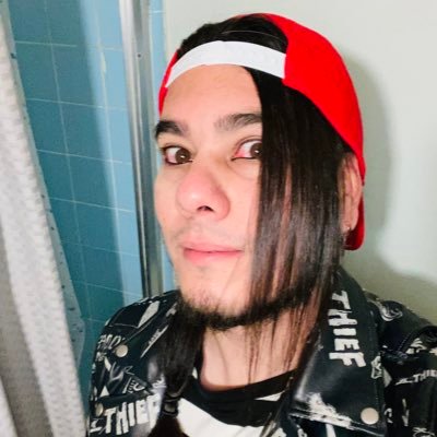 Hi guys I'm Fyto, I'm a full time musician and I like playing games like any street fighter 3rd strike main Remy , any KOF any snk mega drive and MK1