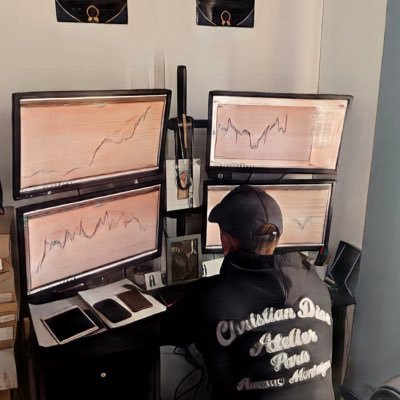 1fxwhisperer's profile picture. FX | Macro | PM