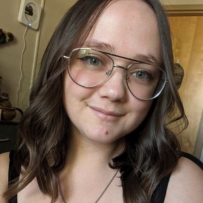 Pamela Pitzer
Clone Simp (Rex , Tech and Gregor in that EXACT order)
US Army
single /Bisexual 25
Ben Solo and Tech are alive