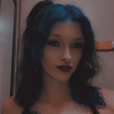 I stream Call Of Duty, Fortnite, and new games 💕💕 Mother of 3 Beautiful kids💕💕. 🌶️ QueenOceanEyes🌶️