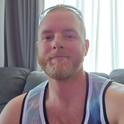 zj9320's profile picture. 