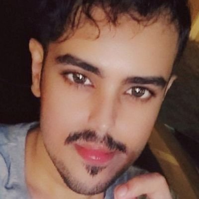 🐦 تغريدتي الطَّائِرُ النادر 🐦
❌ لا مع سرب الطيور! ❌
📺 أعمل في مجال الإعــلام 📺