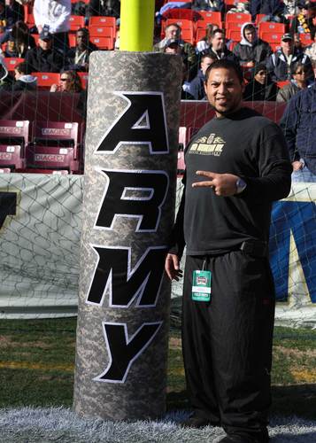 Co-Owner: Web Developer Sideline Image Photographer: Web Design/Dev Hail Magazine Network Administrator, Drexel Alum, OEF/OIF Combat Vet; MLB Advance Media