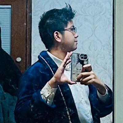 KaYi87495712's profile picture. 19岁 183/90 话很多的小🐻