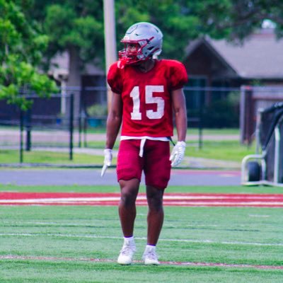 Student athlete 3.1 GPA 🏈🏀 5’8 185 lbs, runningback/ATH/ 2025. Email: wardshane611@gmail.com number:504-782-9556 Hudl: https://t.co/8xszN9co6D
