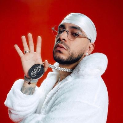 Su fuente #1 de información, ventas y novedades sobre el cantante Colombiano, Ryan Castro.