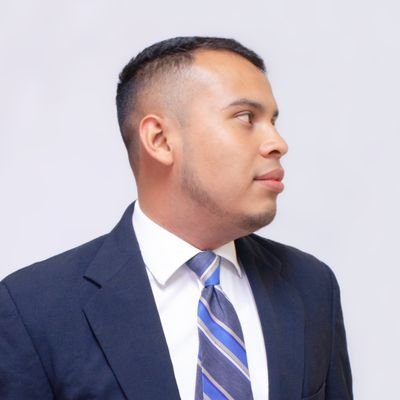 sanchez_jainner's profile picture. Ambassador of @thegiftofchess in Nicaragua.
Ser grande más no agrandado, humilde más nunca sumiso…
-Future Diplomat -
-Doctorando-
-AGM Chess-