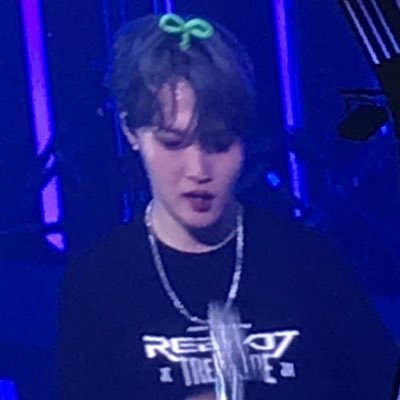 —✧ @treasurembers ♡ ‧₊˚✩彡 mainly 4 doyoung ˚ʚ:ɞ˚                                  ↝ number one doyoung's forehead praiser ( ⁠•͈⁠ᴗ⁠•͈⁠)