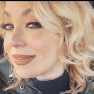 Lifelong Packers Fan! I love God, my babies, my Packers & my country. I fight for justice & hate how undervalued life truly is. #GoPackGo #Youmatter #Packers