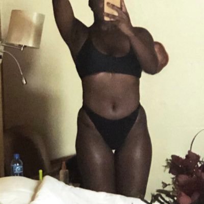 Your Afro-British Queen! 👑 Cam Model & OF Content Creator. 🔞 Menu on OF or DM for Menu. No meet-ups/collabs. https://t.co/o8ULnl6O5E