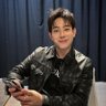 prkclassic's profile picture. PARODY-SELECTIVE 🇺🇸🇮🇩 93`L • Park Dojoon (Leo) of The Rose • Vocalist, Keyboardist, Guitarist, Specialist Dad Jokes • Busy loving Black Rose 🖤 | selfoll |