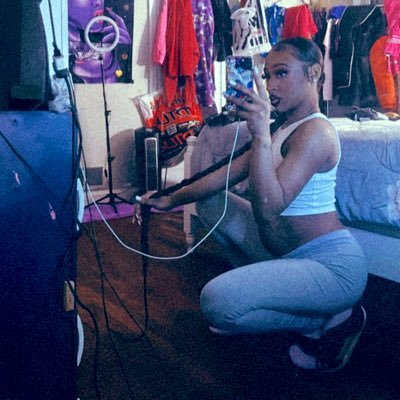 AQUARIUS ♒️ who sent you ? boy mom 💙 #LongLiveMyHeartKENZO 💔 O9/O5/22 #LLBAKK O6/13/23 💔🕊️