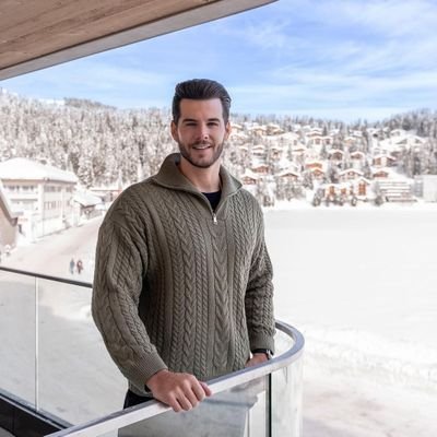 Werner1626714's profile picture. Egal wie groß es ist, ich kann es fangen. Wenn es blutet, kannst du es töten. Ich bin Werner, der mich und alle liebt ♥️ ♥️ ♥️ ♥️