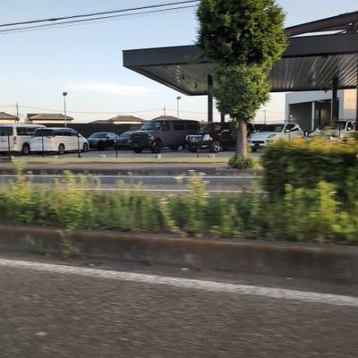 パチンコ、パチスロに明け暮れた20代
色々とつらい思いをした30代
そして…40代になった…
競馬で一発屋!夢は、大きく!
イケオジ目指して爆走中🤩
宜しくどうぞ〜😁