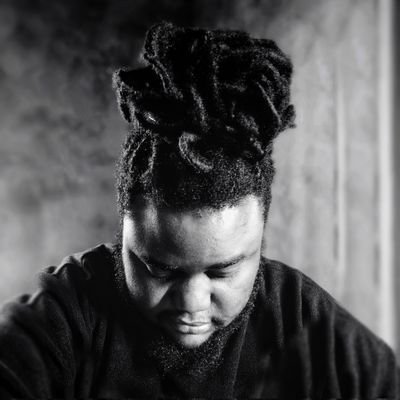 alba51792830301's profile picture. why are you stalking me