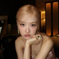 퍼스트러브(@firstlove_rose) 's Twitter Profile Photo