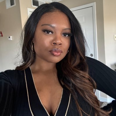 RiRiKirk's profile picture. Ťիē kindest ᐜіϯċի 𝛰ẝ ϯիē ᔆ𝛰ߎϯի 🔮 TXSU ALUMNA / Wifey 🌕