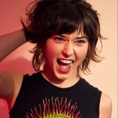 didrubycruz's profile picture. she doesn't release music this account is a joke (or is it)