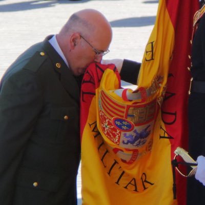 Enfermero apasionado por su profesión. Actualmente en Servicio de Recuperación quirúrgica. Esposo y padre catolico. Me gusta la arquería