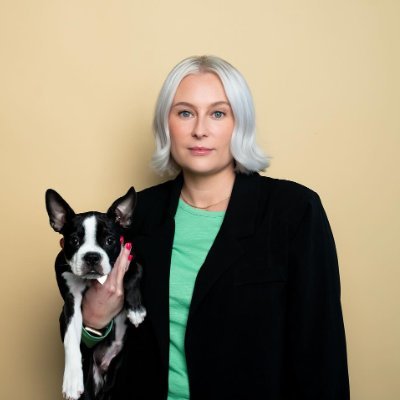 larsonempire's profile picture. 