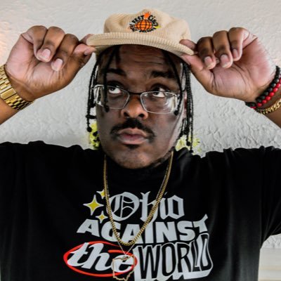 I’m him for real. Black Men deserve to grow old. Antisocial socialite. Playlist Papi. Protect your chicken & your mental. 🏁. ΑΦΑ x #OATW