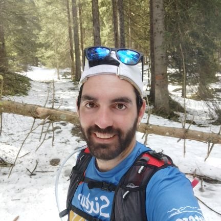 Pere_Roc's profile picture. Mulato sabrossó atrapat en un cos de blanc.