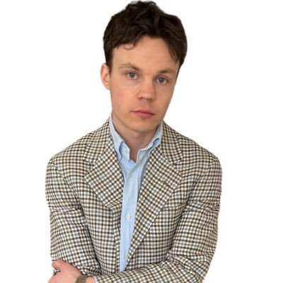 Politiikan ja viestinnän opiskelija. Julkaisujen lukeminen rivien välistä voi johtaa paikkaansa pitämättömiin tulkintoihin. Usein se on kuitenkin jopa suotavaa.