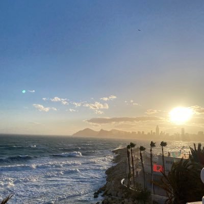 madachiquero's profile picture. 